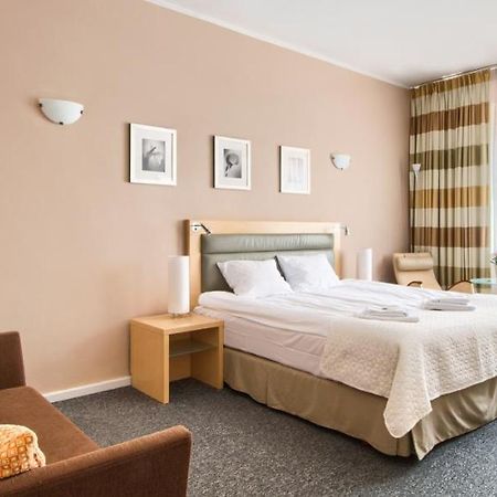404 Rooms Wilanowska Warsaw Exterior photo