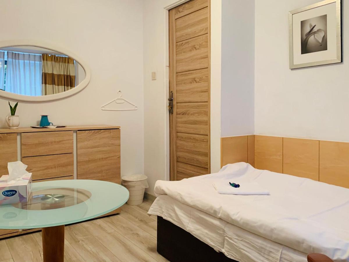 404 Rooms Wilanowska Warsaw Exterior photo