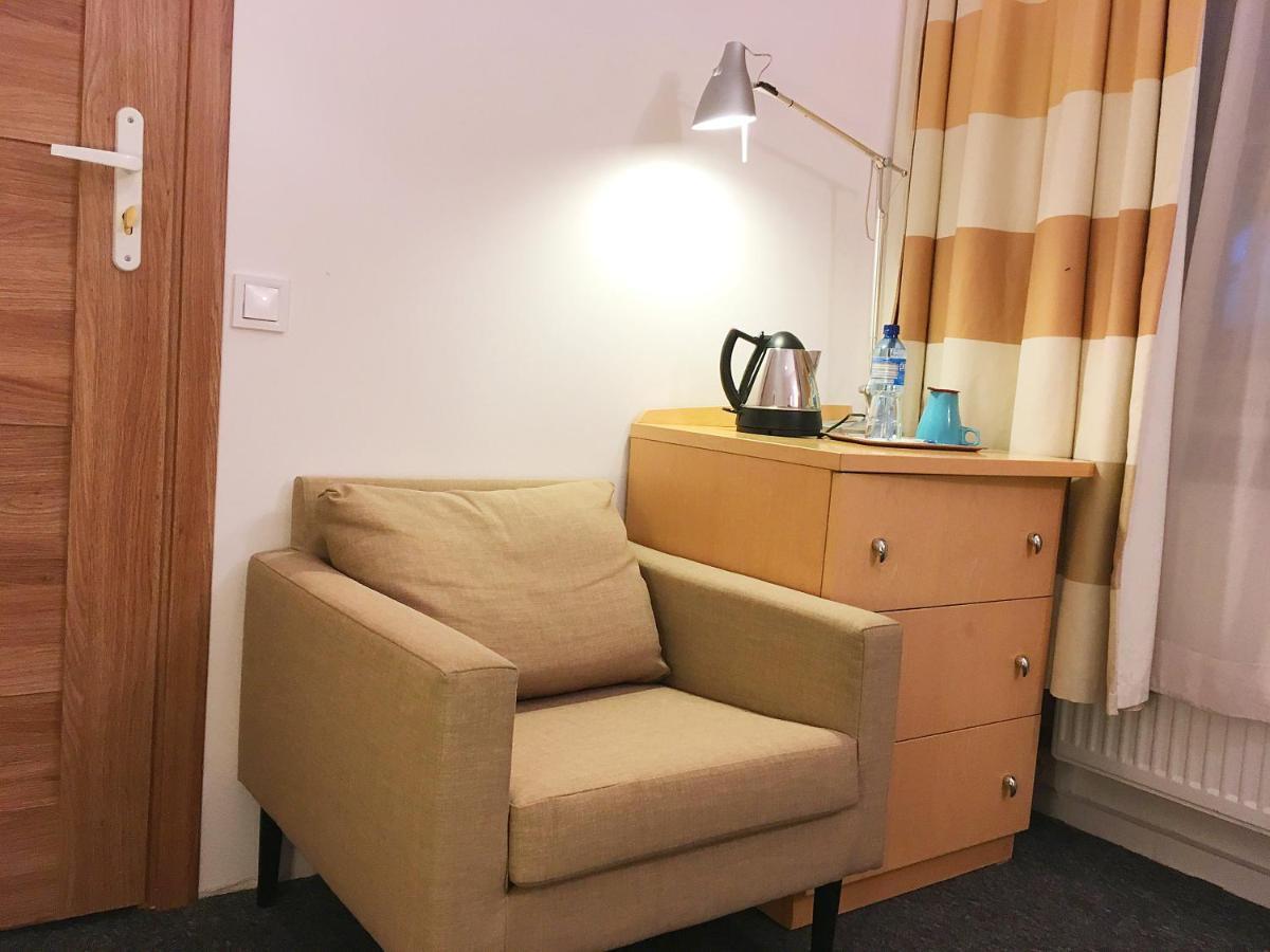 404 Rooms Wilanowska Warsaw Exterior photo