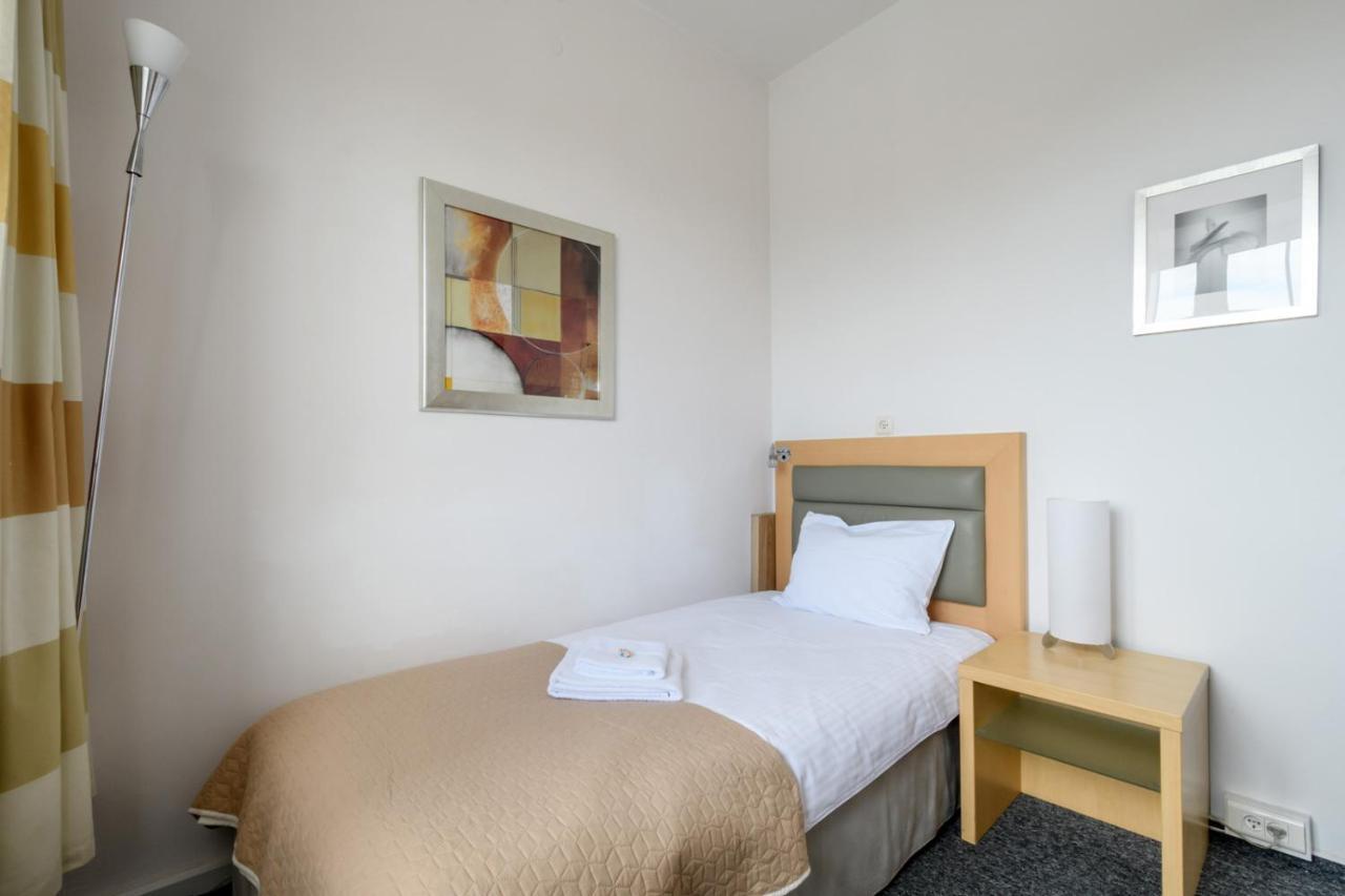 404 Rooms Wilanowska Warsaw Exterior photo
