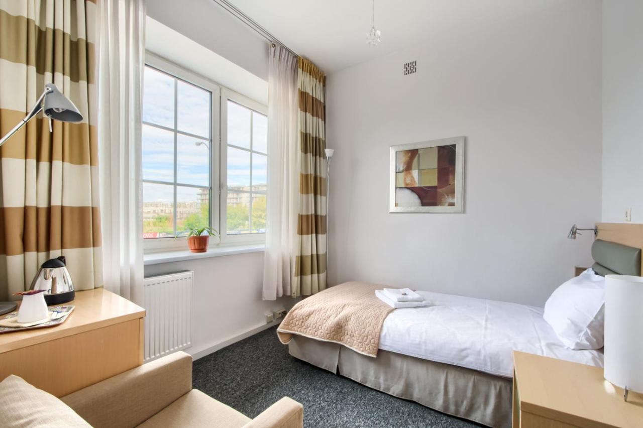 404 Rooms Wilanowska Warsaw Exterior photo